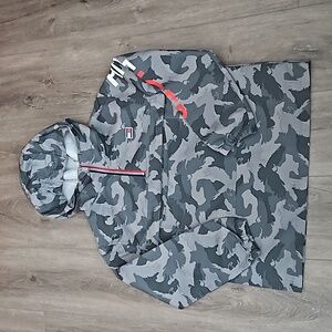 Tommy Hilfiger boys rain rain jacket green camo print size M